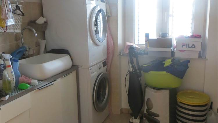 STANZA LAVANDERIA-