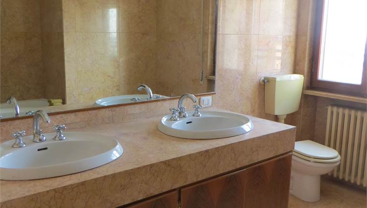 bagno in marmo