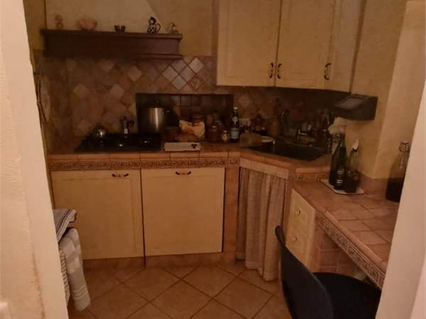 APPARTAMENTO CON CANTINA NEL CENTRO STORICO DI FERMO