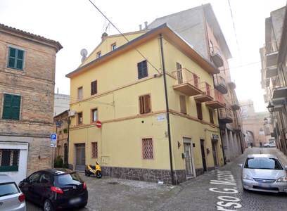 APPARTAMENTO AL PIANO PRIMO CENTRO STORICO DI MONTE URANO