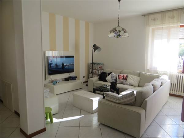 Splendida villa bifamiliare