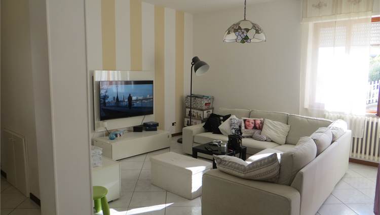 ingresso piano terra