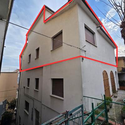 APPARTAMENTO SU DUE LIVELLI A MONTEGRANARO