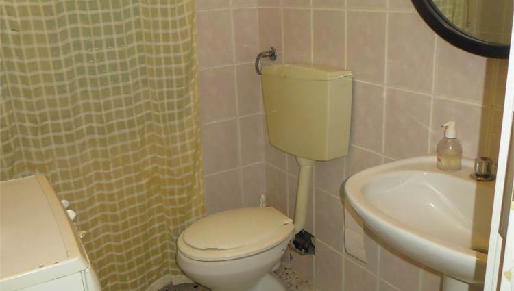 bagno locale commerciale app.to 2