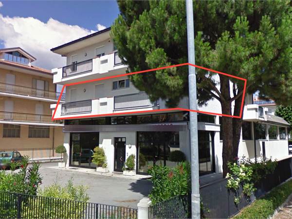 APPARTAMENTO DI 170 MQ A PONZANO DI FERMO (FM) CON BALCONI