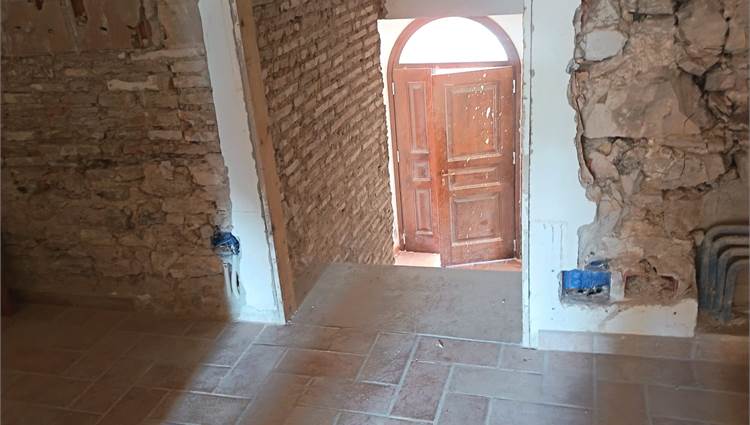 ingresso in ristrutturazione