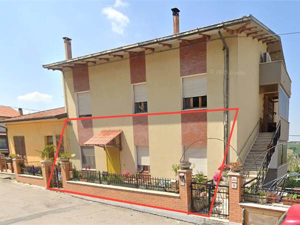 APPARTAMENTO 138 MQ FERMO (FM) CON INGRESSO INDIPENDENTE E CORTE