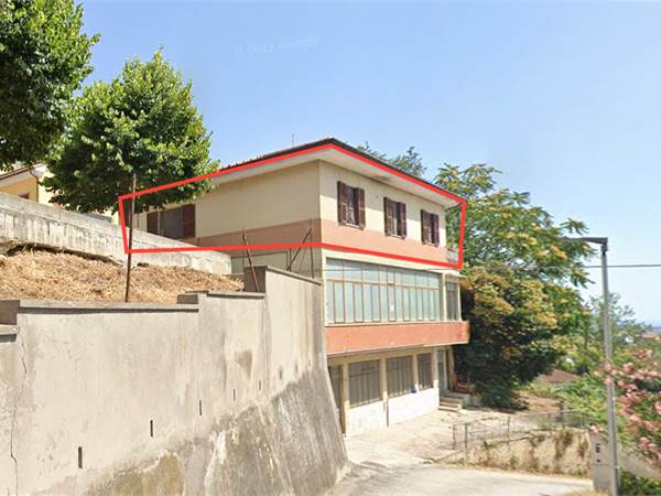 APPARTAMENTO 121 MQ MONTE SAN GIUSTO (MC) CON INGRESSO AUTONOMO E TERRAZZI
