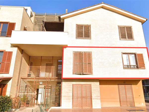 APPARTAMENTO 103 MQ PORTO SANT'ELPIDIO (FM) CON GARAGE E BALCONI