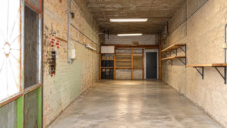 magazzino -garage